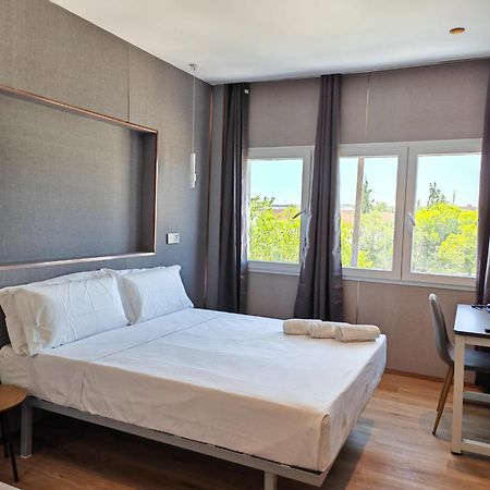 Hotel Golden Alcorcon Exterior photo