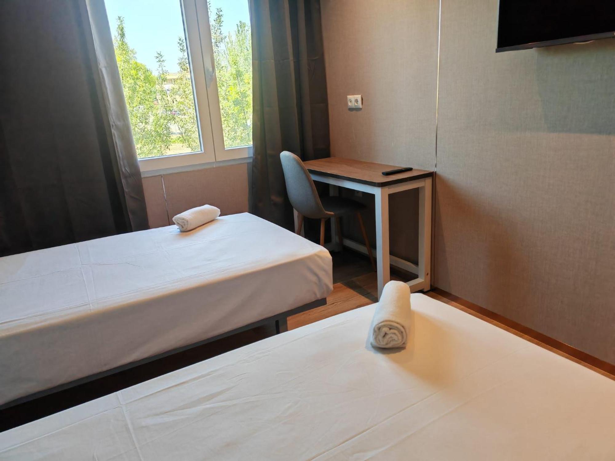 Hotel Golden Alcorcon Exterior photo